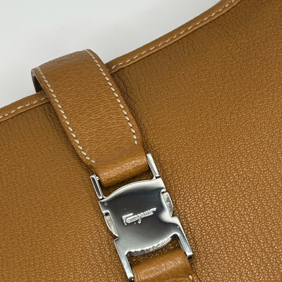 Salvatore Ferragamo Leather Shoulder Bag with Silver Buckle - Picture 4 of 15